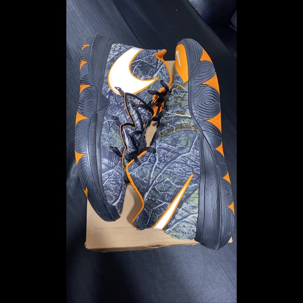Nike Kyrie 5 Taco